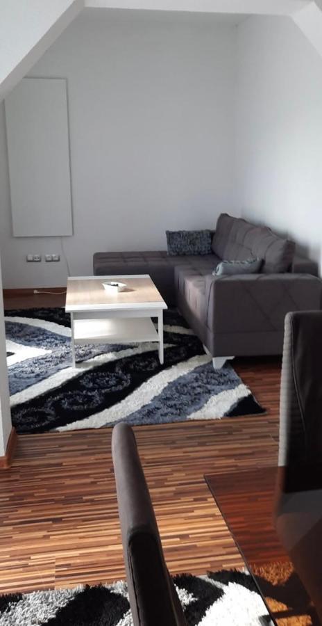 Cazin Centar Cuprija Apartment ภายนอก รูปภาพ