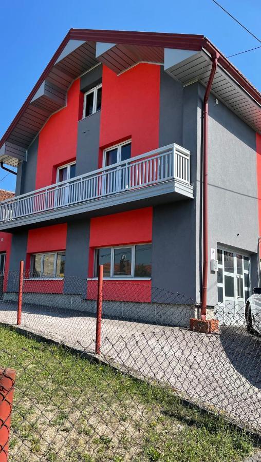 Cazin Centar Cuprija Apartment ภายนอก รูปภาพ